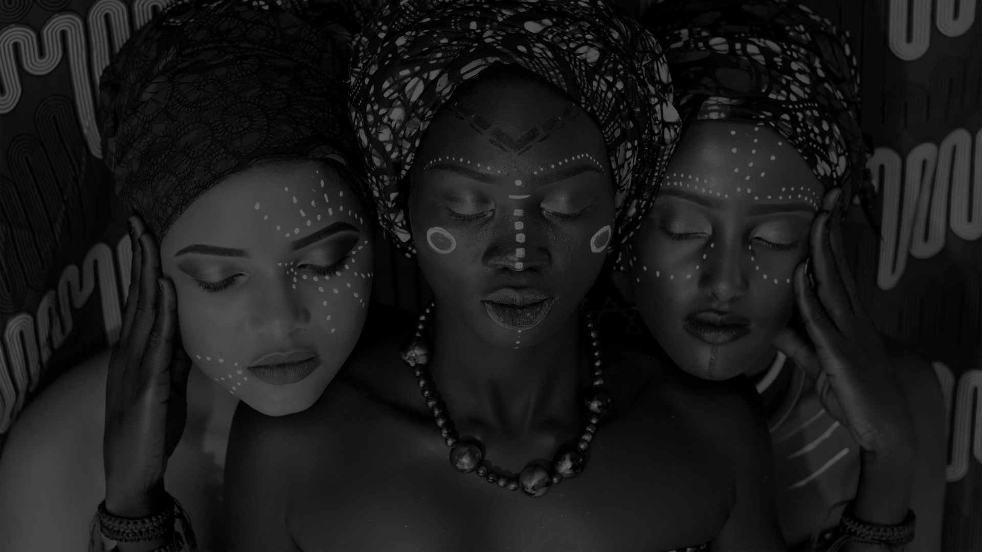 广告传媒网络摄影设计公司